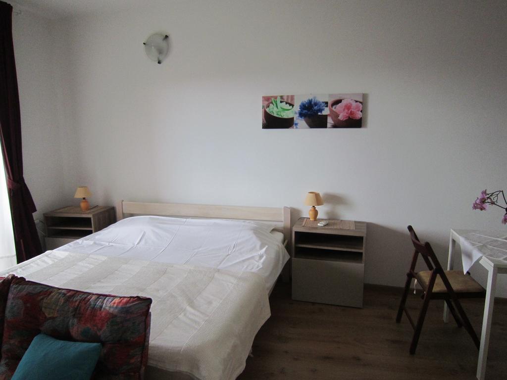 Studio Apartment Maria Senj  Buitenkant foto
