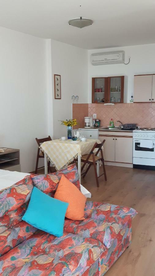 Studio Apartment Maria Senj  Buitenkant foto