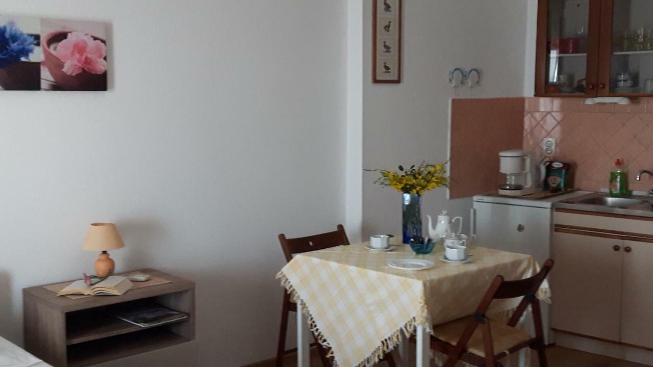 Studio Apartment Maria Senj  Buitenkant foto