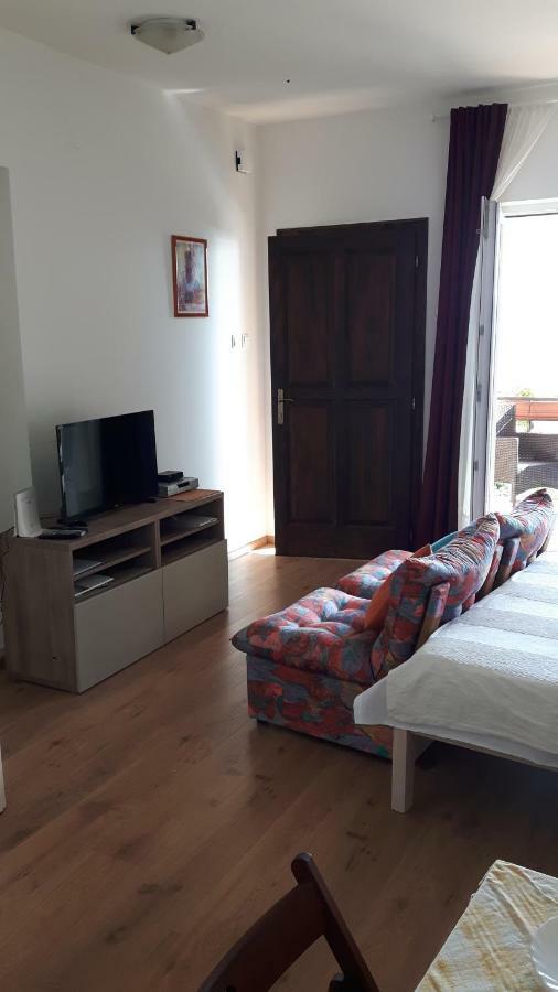Studio Apartment Maria Senj  Buitenkant foto